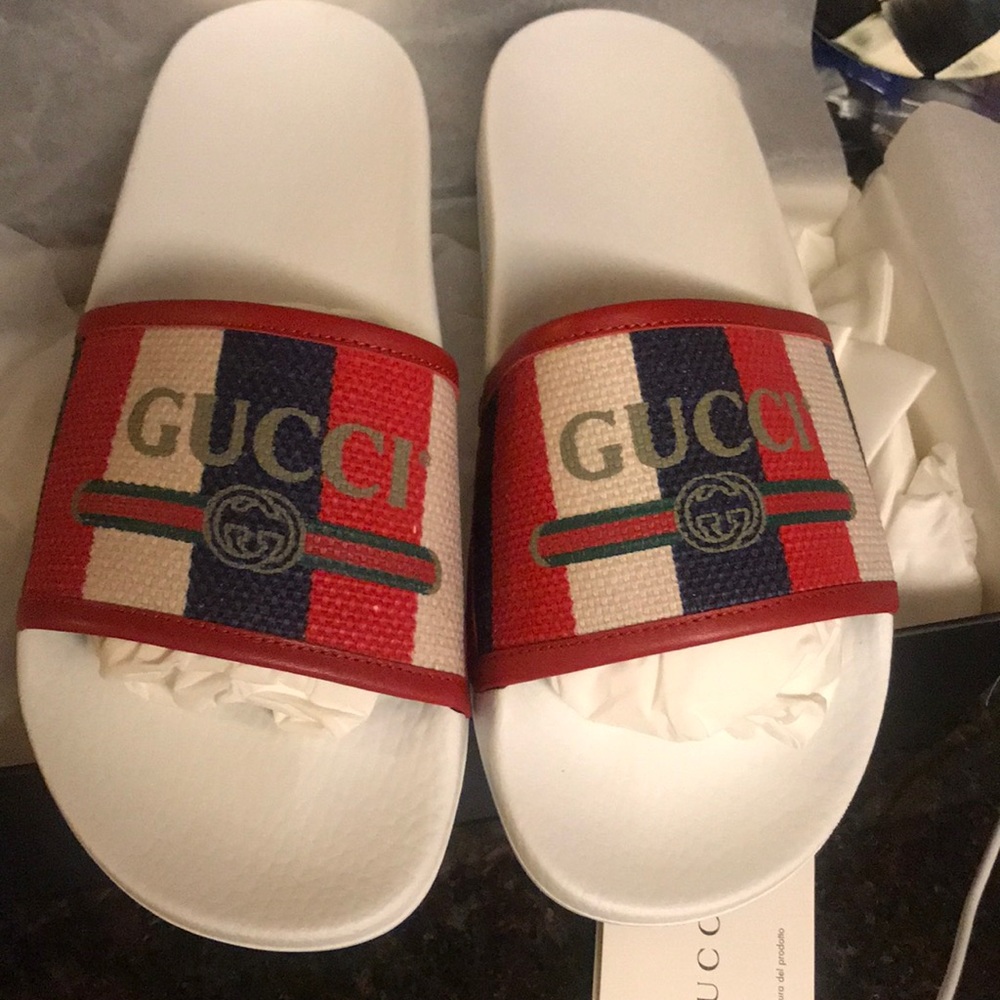 Gucci Pursuit Canvas Pool Slides - Picture 6 of 8